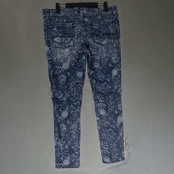 Lightly used Merona patterned jeans size 10 - Picture 3 of 7
